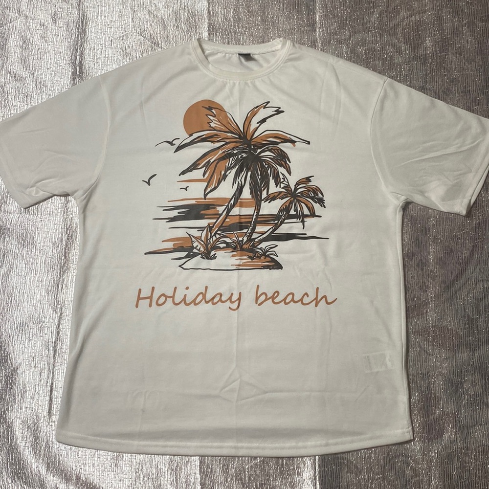 I am selling a Graphic Oversized XS Tee. The color comes in  brown and black